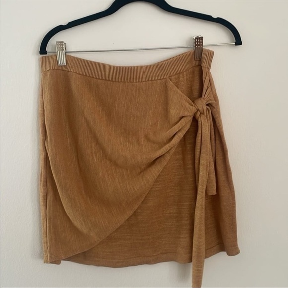NWT Revolve LSPACE Riley Top and Vagabond Skirt in Toffee - Picture 6 of 8